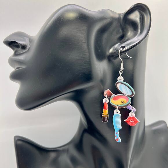 Makeup Compact Earrings - Beauty Accessories - Vlogger Accessories - Beautician - Picture 7 of 8